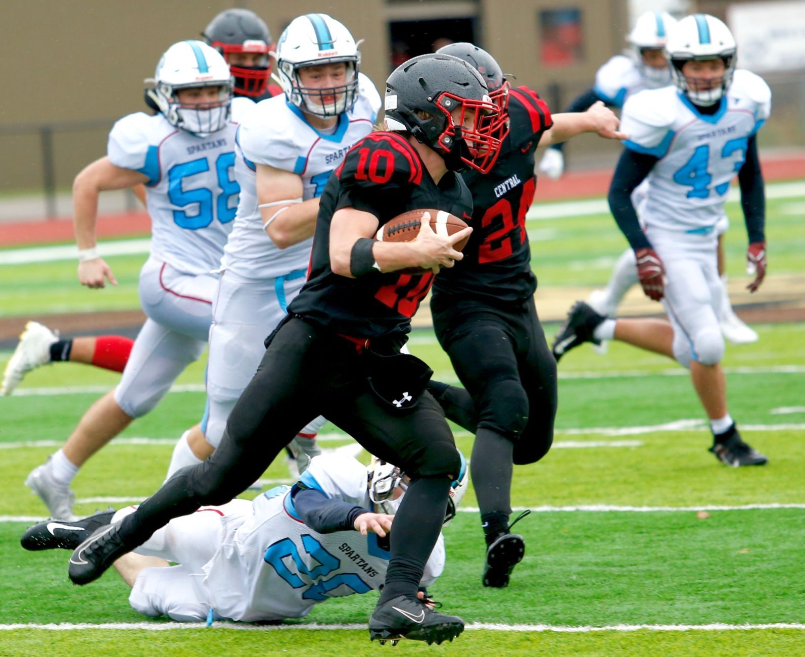 Photos: Central vs Superior Football